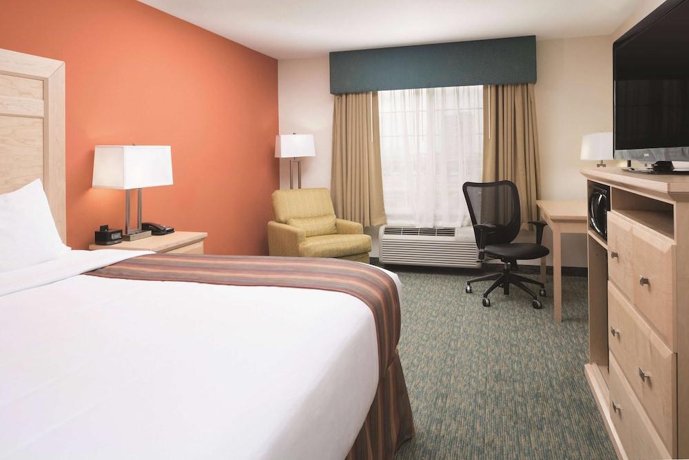 La Quinta By Wyndham Grand Forks Ξενοδοχείο Εξωτερικό φωτογραφία