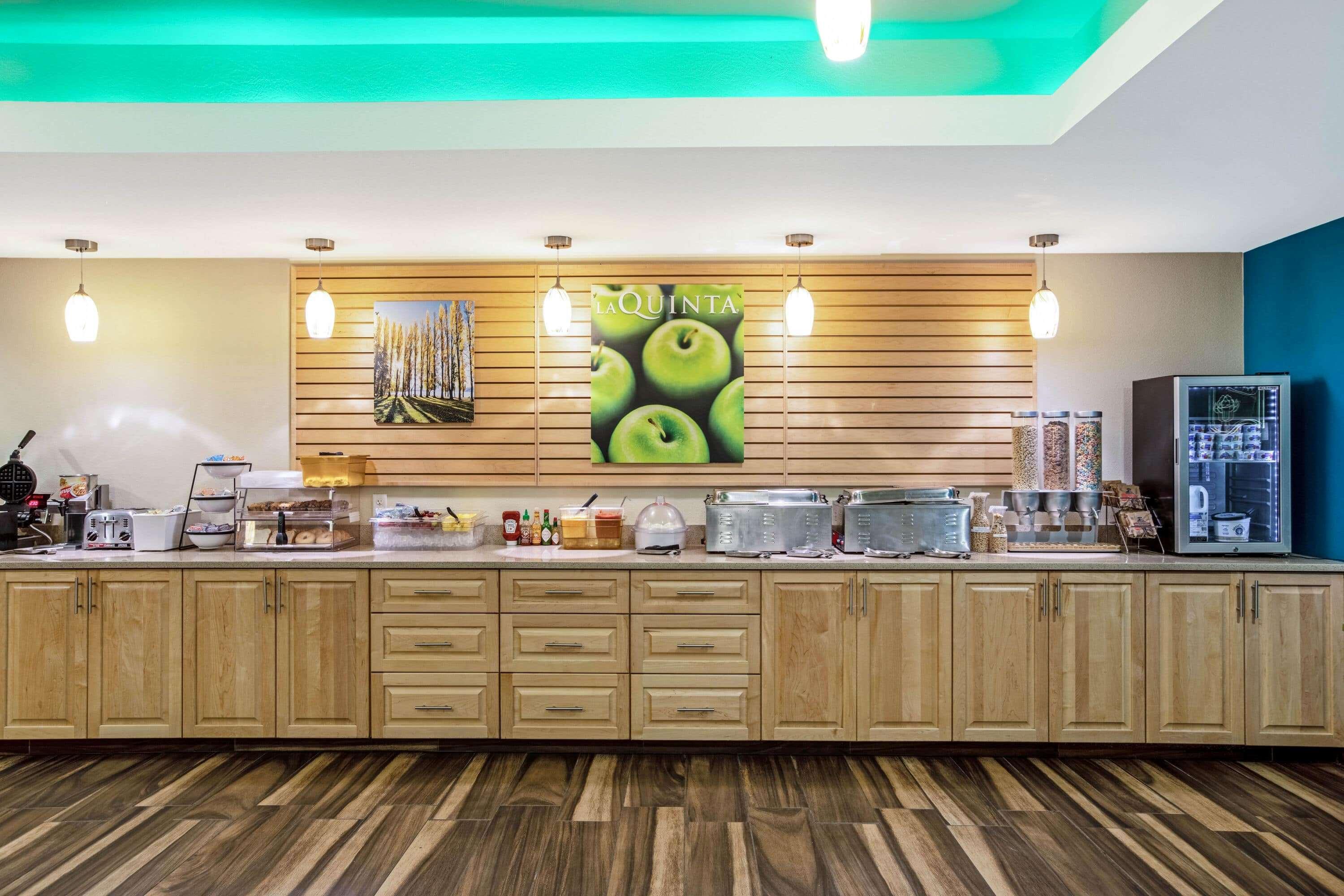 La Quinta By Wyndham Grand Forks Ξενοδοχείο Εξωτερικό φωτογραφία