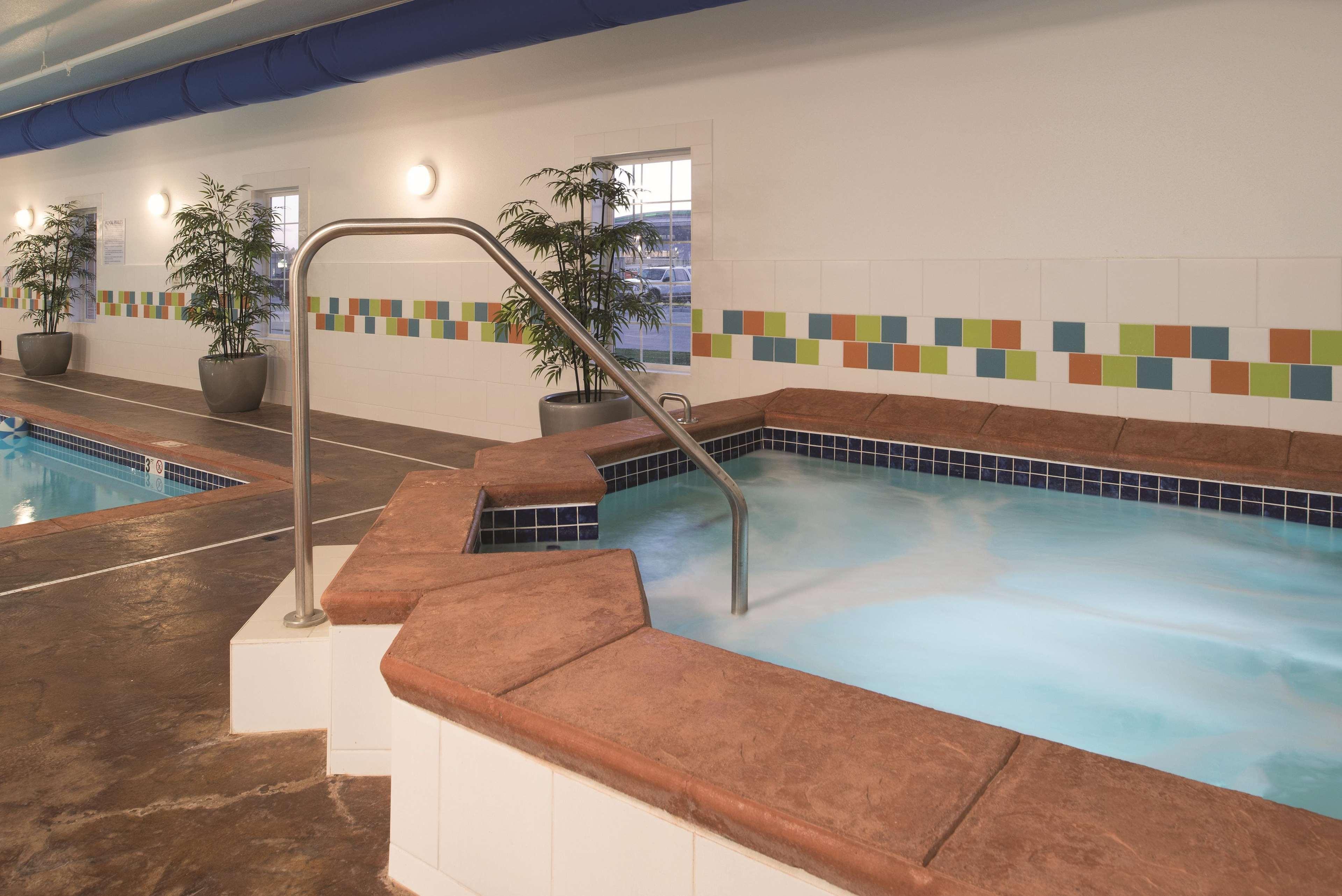 La Quinta By Wyndham Grand Forks Ξενοδοχείο Εξωτερικό φωτογραφία