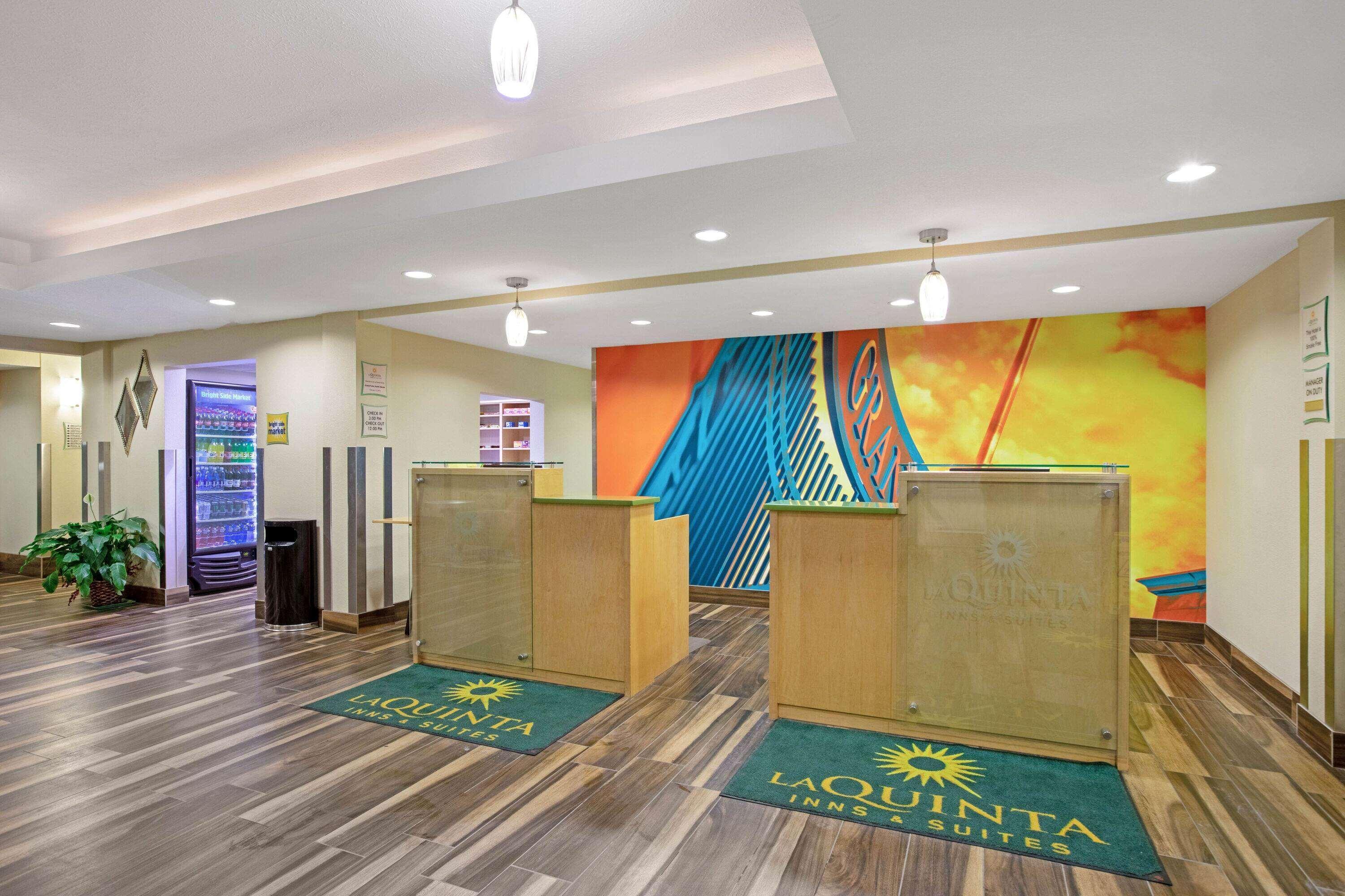 La Quinta By Wyndham Grand Forks Ξενοδοχείο Εξωτερικό φωτογραφία